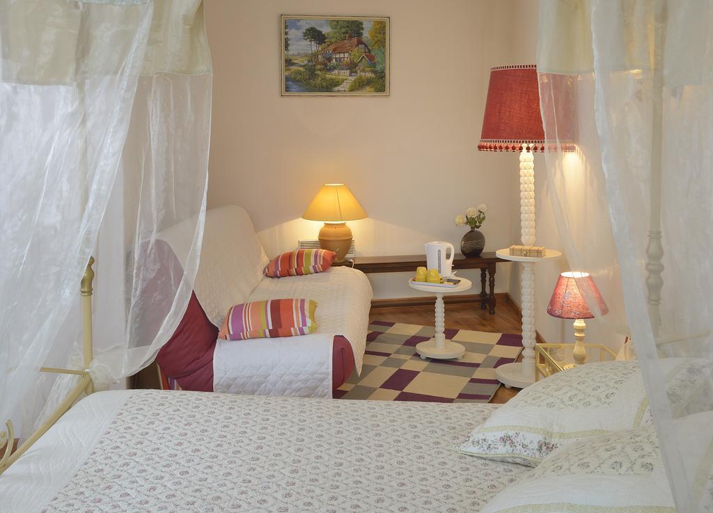 Bed and Breakfast Domaine De La Cour Sainte-Gemme-dʼAndigné Zewnętrze zdjęcie